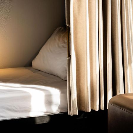 Hostel Haka House Rotorua Zewnętrze zdjęcie A bed